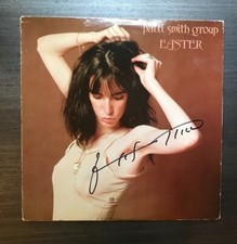 * PATTI SMITH * signed autographed vinyl album * EASTER * 1