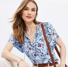 Loft Women's Short Sleeve Paisley Blouse Top Size Small Blue/Red