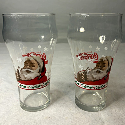 Coca-Cola Santa Claus Holiday Clear Drinking Glasses Set of 2 Soda Theme