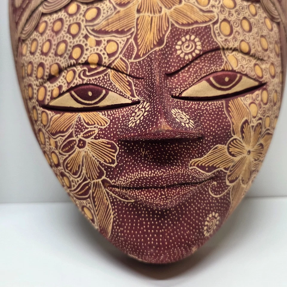 Juego de 2 máscaras de madera batik indonesias decoraciones de pared tamaño mediano 12" x 8" Foto 2 de 4