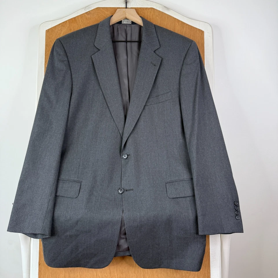 Traje Jos A Bank Para Hombre 44L Gris 2 Botones 100% Lana Pantalones 36x32 Plisado Frontal Sólido Foto 2 de 4