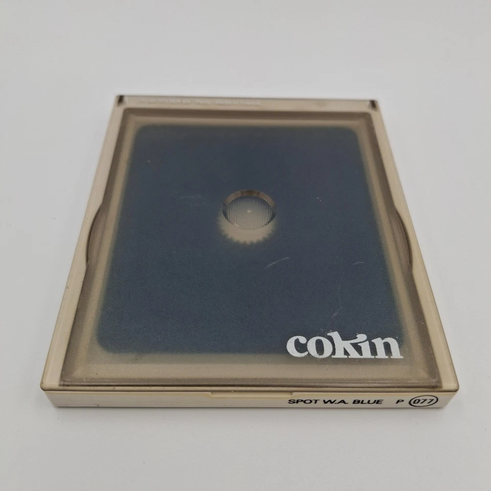Cokin Center Spot WA Wide Angle Blue P077 Filter w/Case. Exc. Cond. (refB) - Image 3 of 3