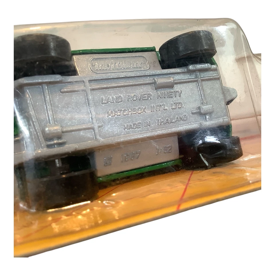 Matchbox TP 130 Landrover & Horse Box /Pony Trailer Two Packs 1992 - Image 3 of 4