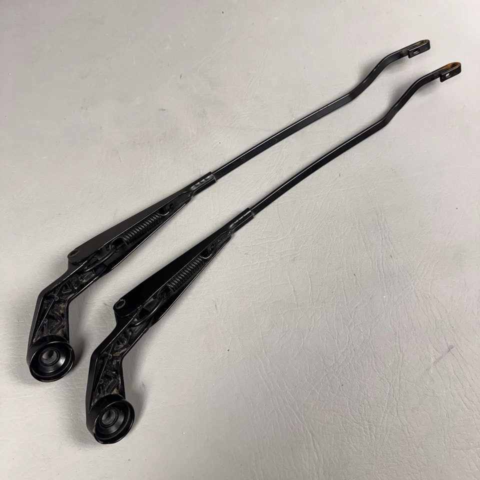 83-87 Porsche 944 Par de brazos limpiaparabrisas delantero 94462802801 Foto 3 de 4