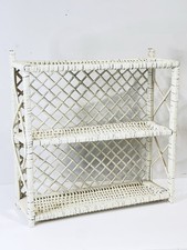 Mensola vintage in vimini bianco. Moderno Mid Century | Scaffale a tre livelli in rattan