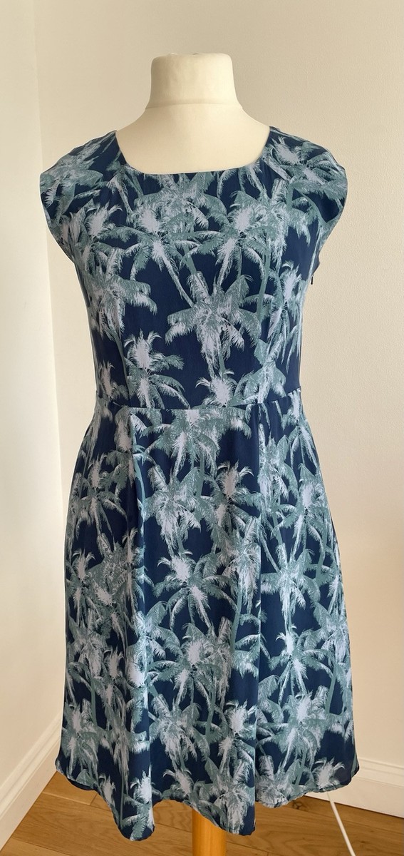 john lewis dresses ladies Ladies Dresses John Lewis Fit And Flare Dresses John Lewis 100% Silk Palm  Print Dress Size 12 Blue Pockets Lined