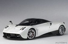 PAGANI HUAYRA WHITE WITH SILVER WHEELS 1:12 by AUTOART 12231 BRAND NEW IN BOX