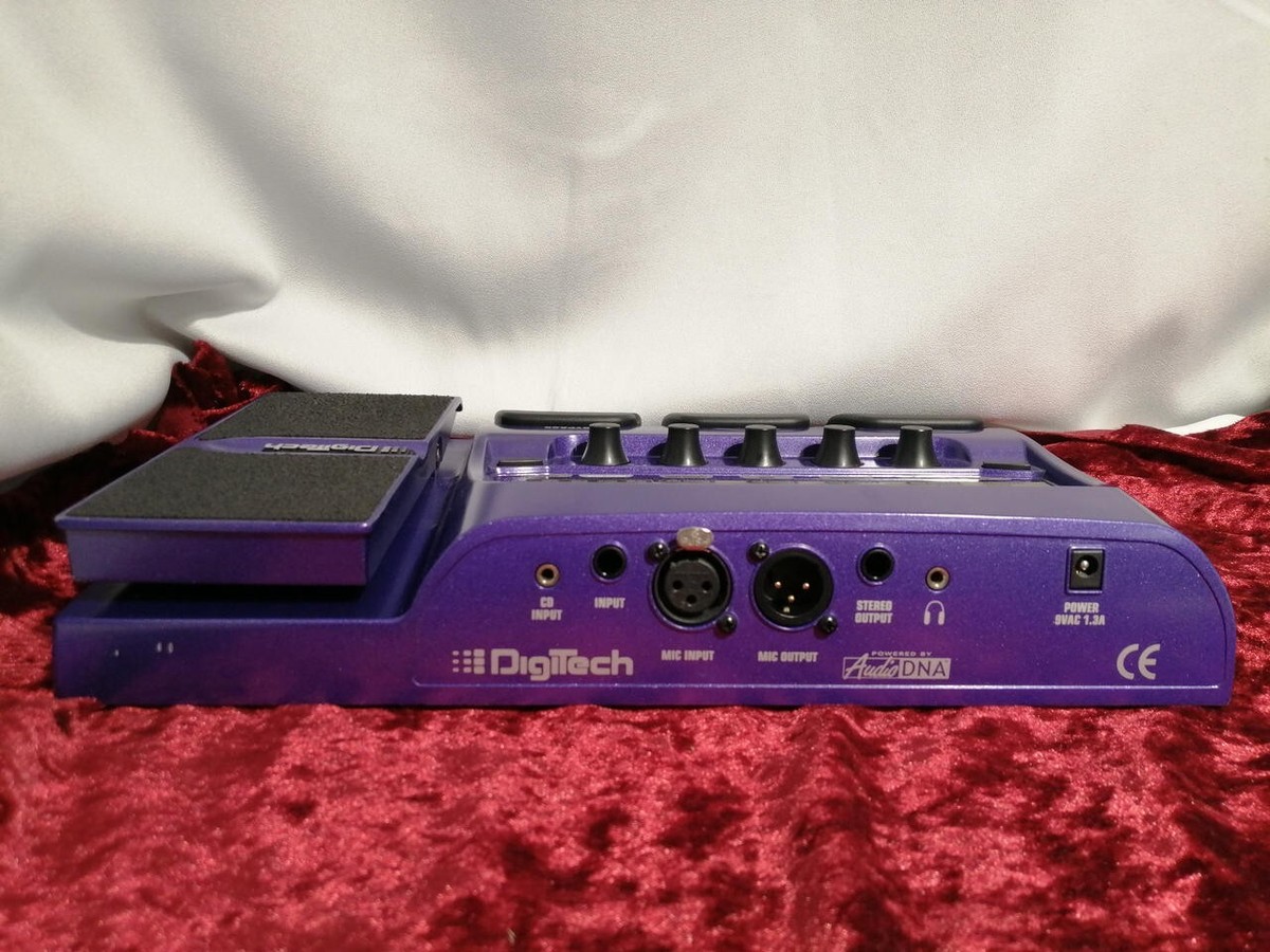 DigiTech Vocal 300 Vocal Multi-Effects Processor Voice Transformer 