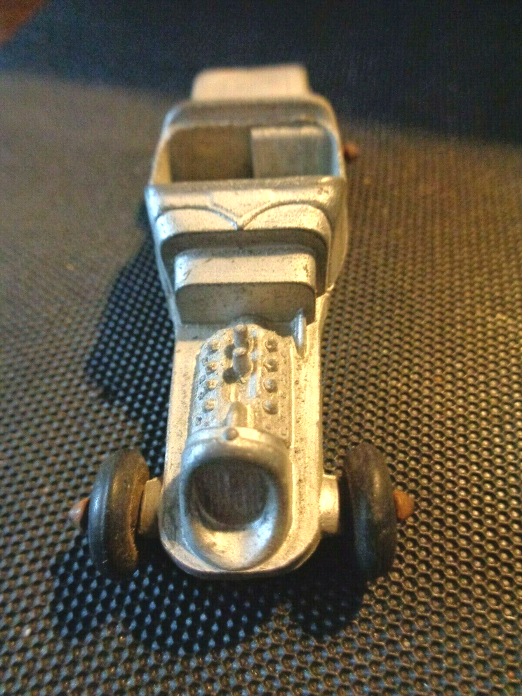 FORD V8- VTG. MIDGET TOY- ROCKFORD,ILL. 🌟METAL HOT ROD CAR- 👀