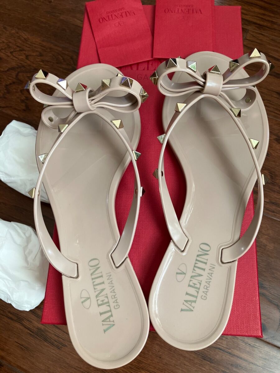 Valentino rockstud jelly flip flop sandal size 37 | eBay Valentino rockstud jelly flip flop sandal size 37 | eBay