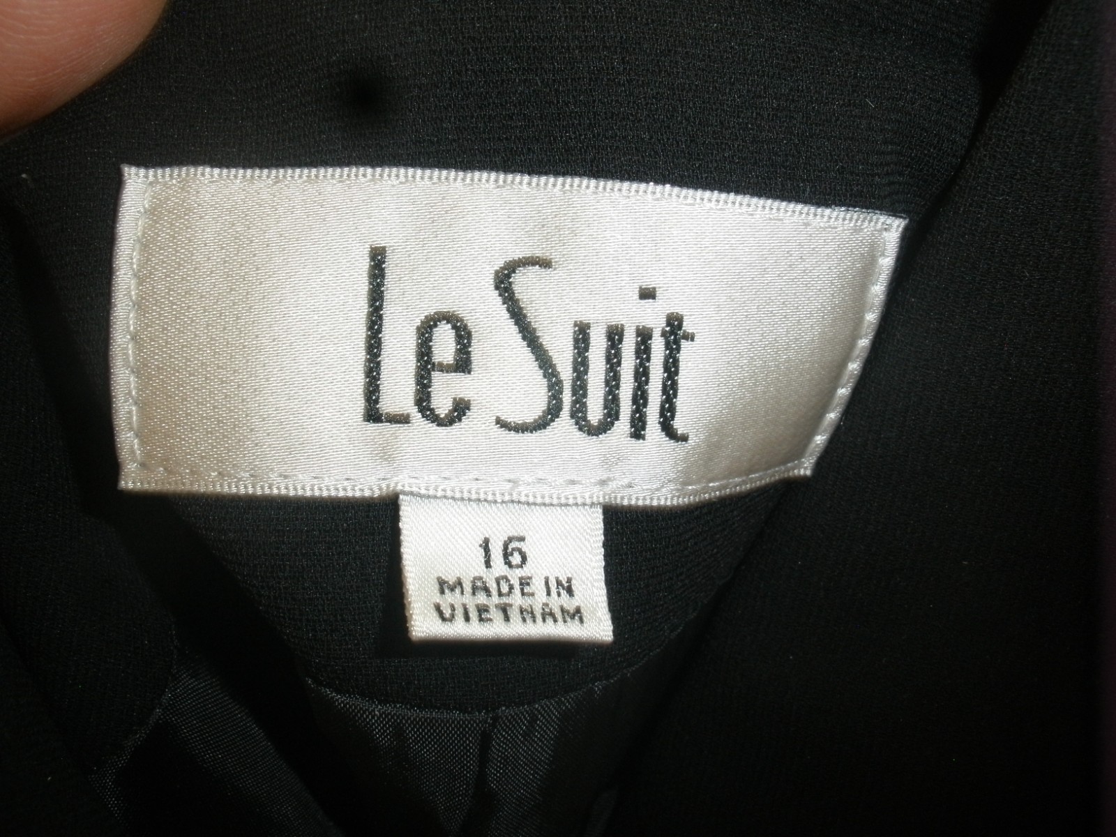 Vintage Women's 2 pc.Skirt Suit Black 16 Le Suit (T103)