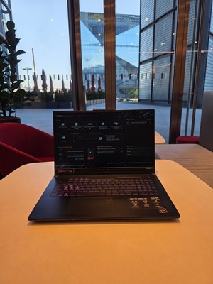 ASUS TUF 17 Gaming | RTX 4050 | 17,3 Zoll | 1TB | Ryzen 7 7435HS