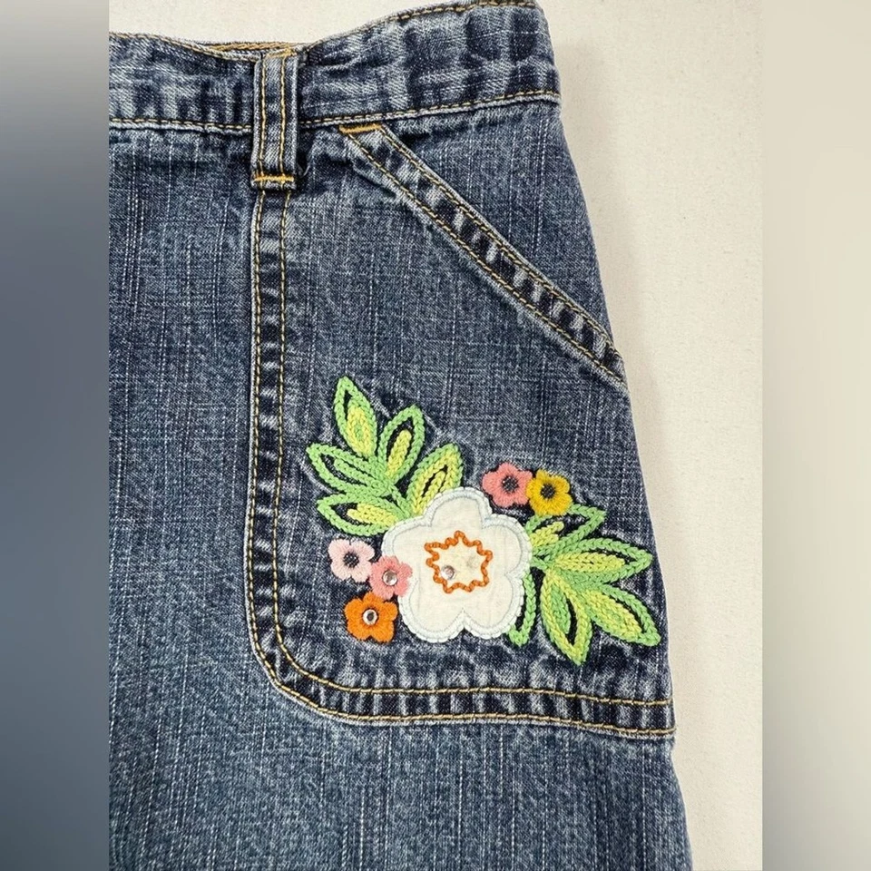 GYMBOREE VINTAGE Girls’ Y2K-Inspired Embroidered Floral Denim Mini Skort Size 7 - Image 3 of 4