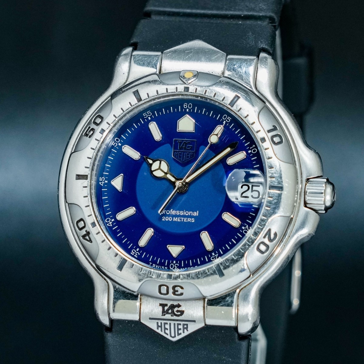 TAG HEUER 6000 Professional WH1115-K1 Blue Dial 39mm Date Quartz