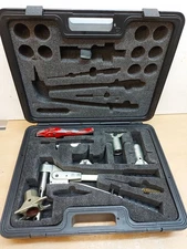 Rehau Unlimited Polymer Solution schiebehülsenwerkzeug Aufweitzange Axialpresse