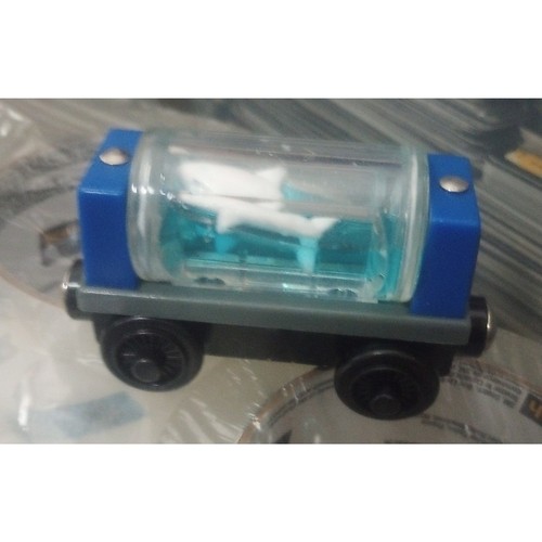 Copied - 2003 WOODEN THOMAS LIMITED SODOR SHARK AQUARIUM CAR MAGNETIC (TH63)