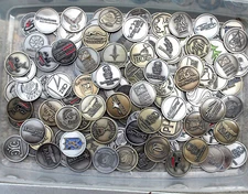 SALE BATCH  10  LOGO GOLF BALL MAGNETIC COIN  MARKERS COLLECTION BRASS SILVER
