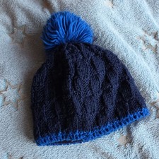 Unisex Kinder Strick Bommelm&uuml;tze Zopfmuster blau/dunkelblau Einheitsgr&ouml;&szlig;e