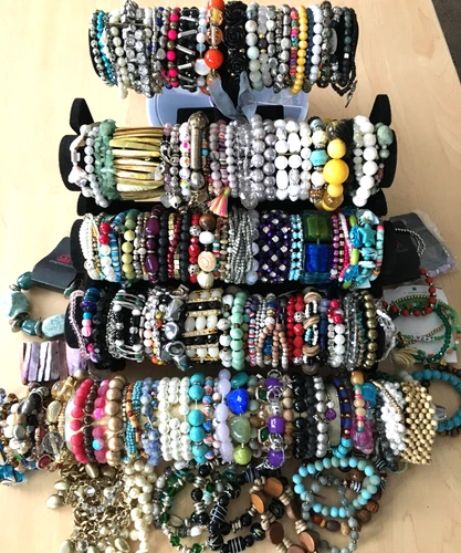 160+ HUGE Vintage Costume to Fashion Jewelry lot Bracelet Bangle Bead Stretch