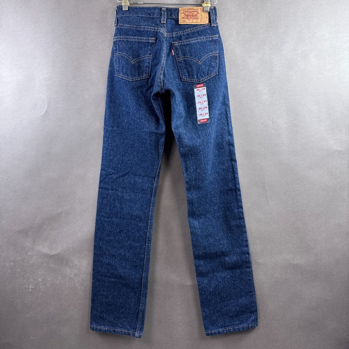 Vintage Levis 501 Jeans Mens 25x32 Blue 90s Made USA Fuzzy Student
