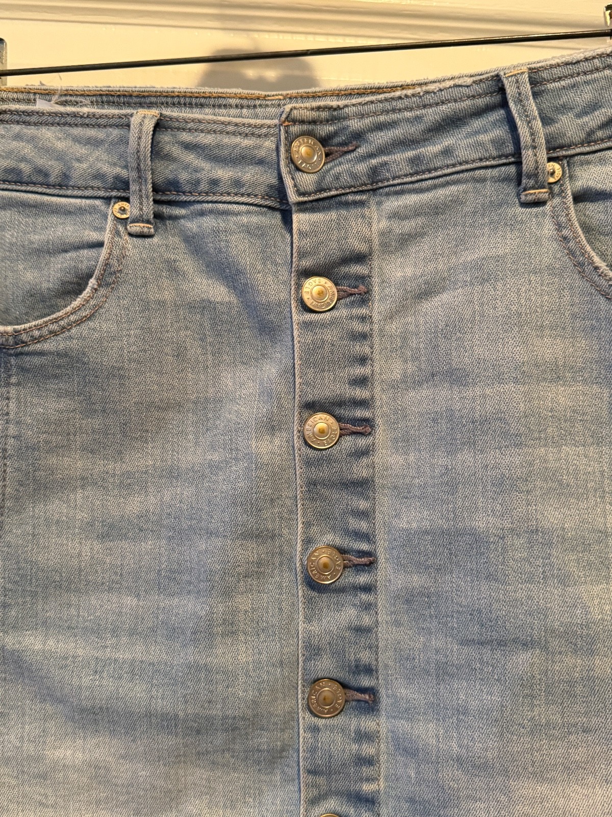 American Eagle Super Stretch Button Front Blue De… - image 2