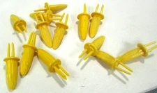 Vintage CORN ON THE COB PLASTIC HOLDERS Skewers Set Of 13 Yellow