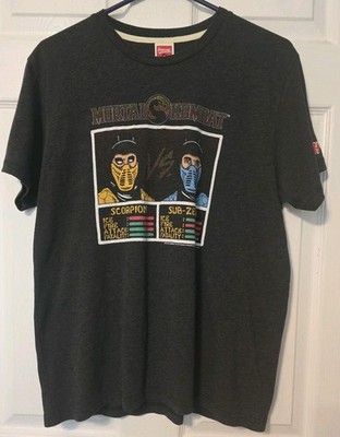EUC Sz M Mortal Kombat Homage T-Shirt Mens Gray Scorpion Sub-Zero Video Game Tee