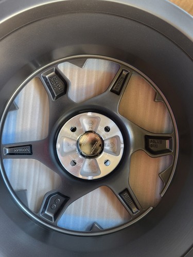 4 pezzi cerchi in lega 7jx17 pollici originali ABARTH 500e - Turismo - Scorpionissima - Foto 6 di 11