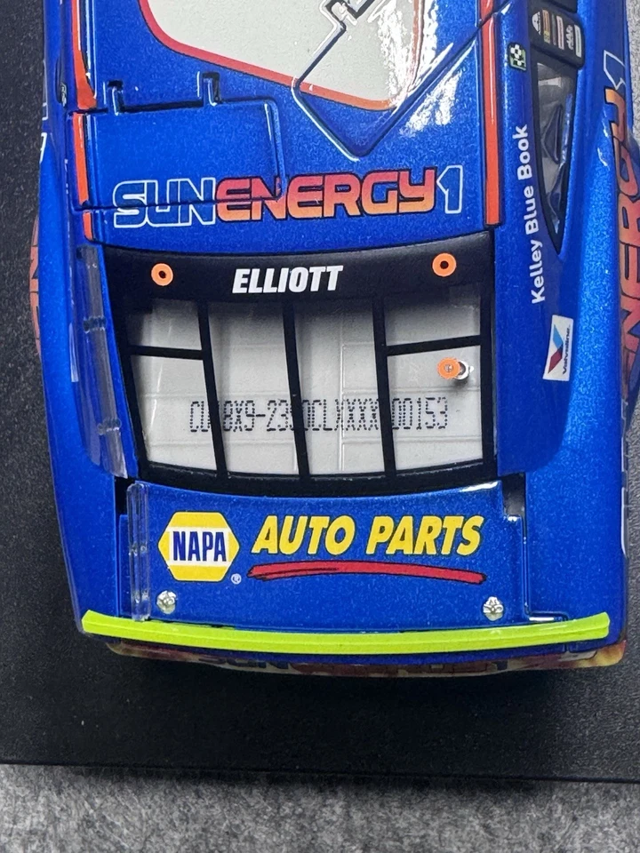 Chase Elliott Action Racing 2018 #9SunEnergy1 azul 1:24 pintura regular fundida a presión Foto 3 de 4