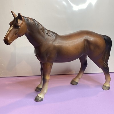 Porcelain Brown Horse Home Decor Glass Farm Barn Herd Vintage