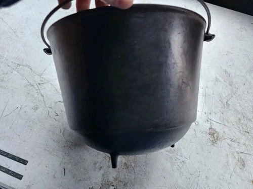 Griswold Cast Iron Bean Pot