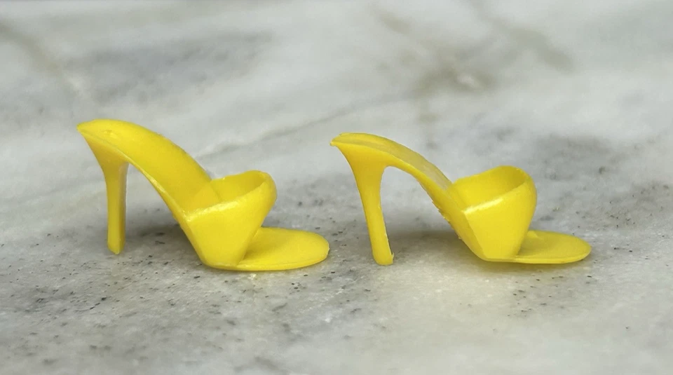 Zapatos de colección *Barbie*: Mules amarillos ~ Tacones altos Era Superstar Filipinas años 80 Foto 3 de 4