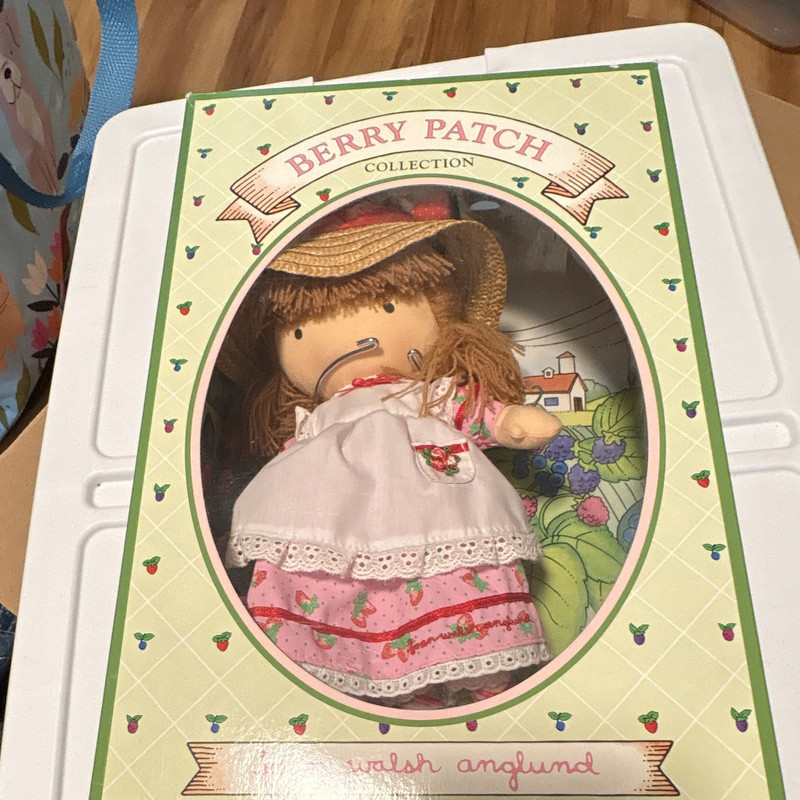 Dakin Berry Patch Collection Strawberry Doll Joan Walsh Anglund 1993 Fabric