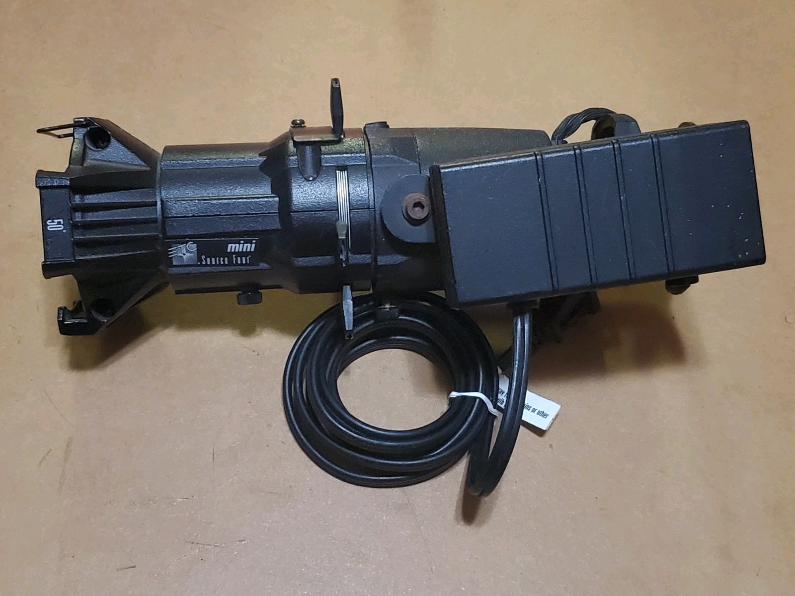 ETC Source Four Mini M716 50° Ellipsoidal Halogen Spotlight-Ellipsoidal Manual