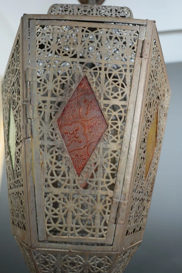 Antique Islamic Moorish Metal Handmade Pierced Filigree Lantern Pendant Lamp - Image 3 of 4