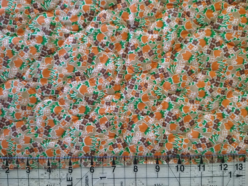 REMANENTE Vintage Floral Tulipanes Tela Pre-Acolchada 28"x16" Marrón Naranja Calicó Foto 2 de 3