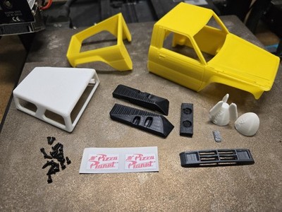 Scx24 Pinched Yota Body For Rc Crawlers **Kit Form** Pizza Planet delivery Truck