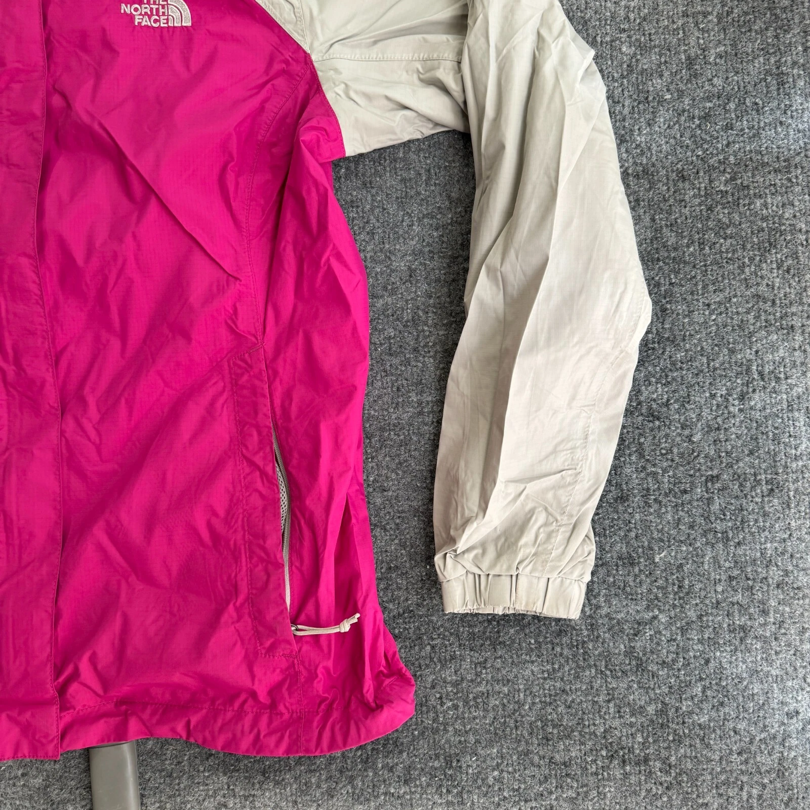 north-face dryvent hooded windbreaker jacket
