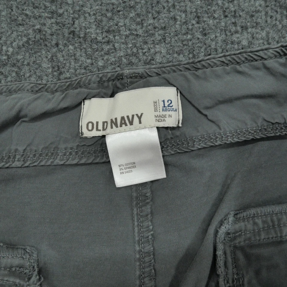 Pantalones cargo Old Navy para mujer 12 grises informales elásticos 35x32 Y2K Foto 4 de 4