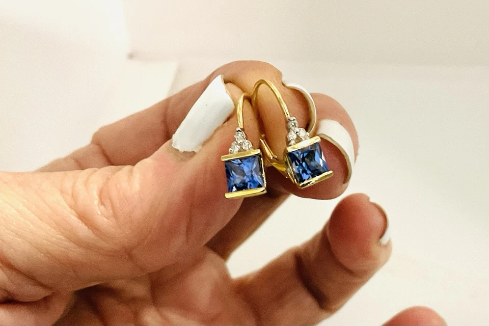 Vintage 14k Gold Tanzanite Earrings - Image 3 of 4