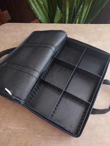 Vintage Cassette Tape Carry Storage Case Black Holds 30 Tapemate Zipper Closure - Picture 9 of 13