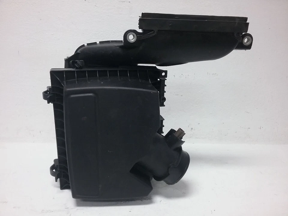 2018 Ford Fusion OEM Air Cleaner Assembly 1.5L Fits 17-20 - Image 2 of 4