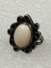 Vintage Unsigned 925 Sterling Silver White  Orange Spiny Oyster RING SIZE 5.25