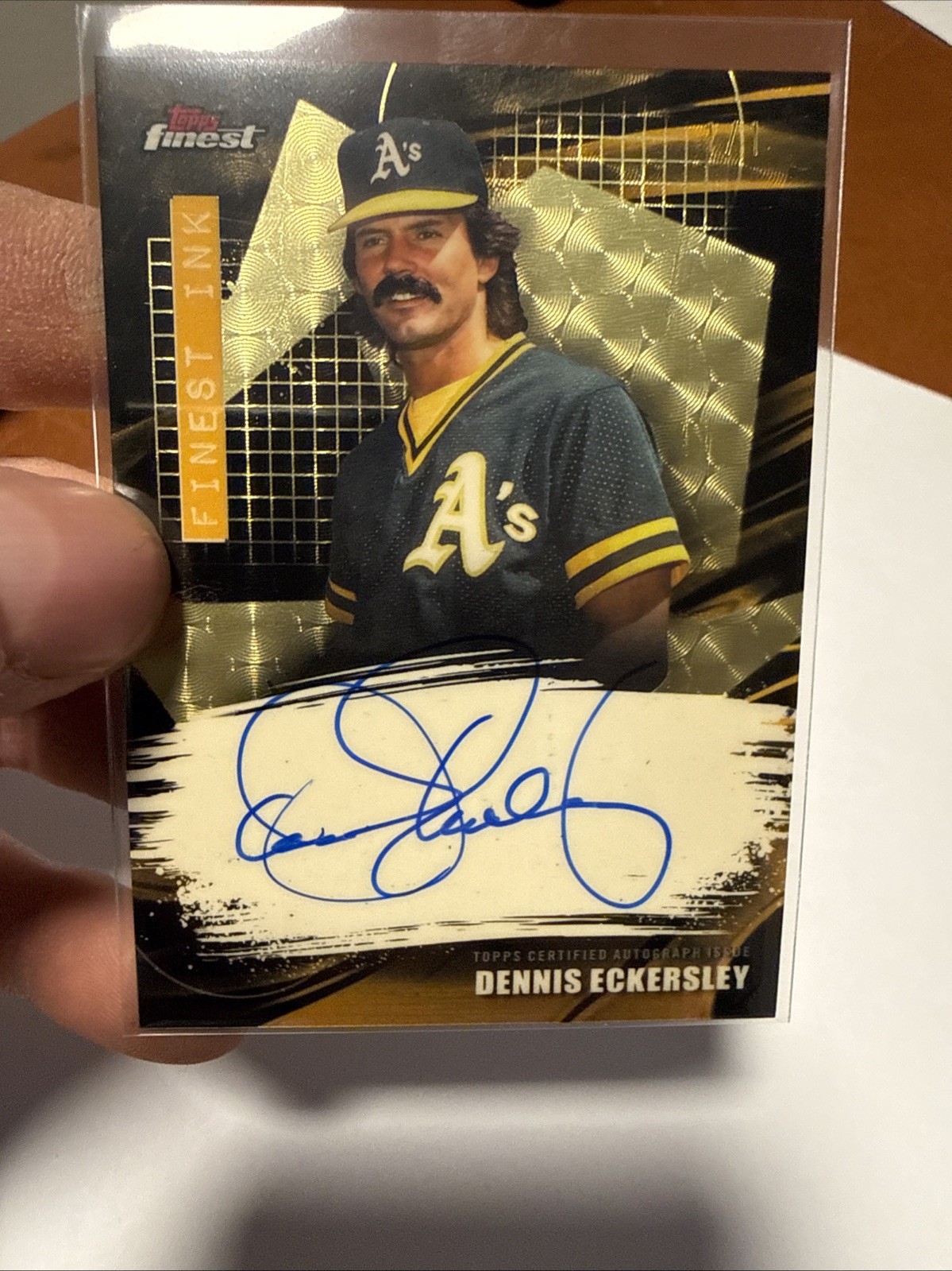 2026 Topps Finest Dennis Eckersley on card auto  1/1 Superfractor Gold Vinyl view 8