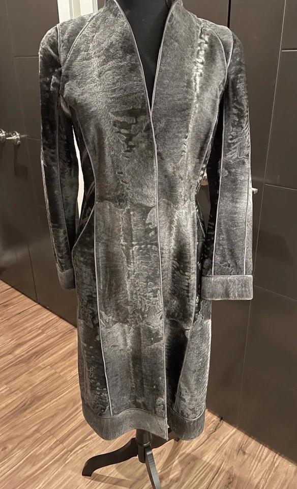 New $75,000 J. MENDEL PARIS Gray Broadtail Fur Coat Fits US Sizes 4-8 NOT SABLE - Image 4 of 4