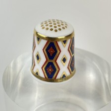Vintage Royal Crown Derby Fine Bone China Thimble Diamond