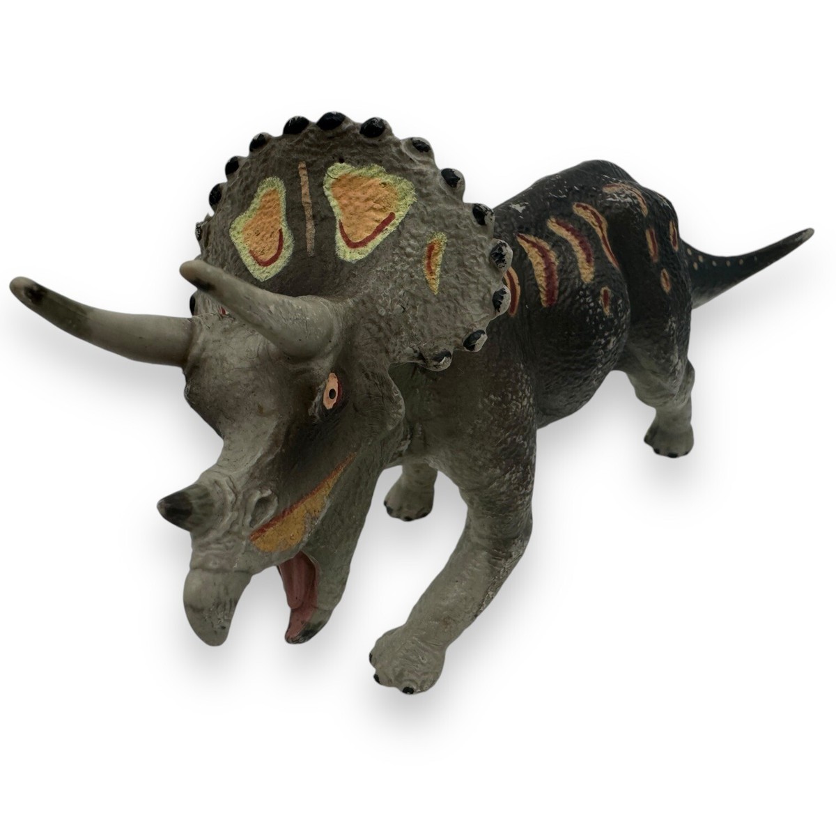 Safari Ltd TRICERATOPS Dinosaur 7-1/2