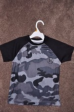 Boys Old Navy Pullover Shirt - Size 5 - REDUCED