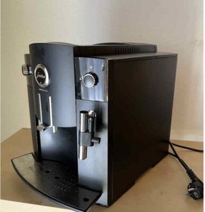 Jura Impressa C5 2-Tassen Kaffeevollautomat - Schwarz (13602)