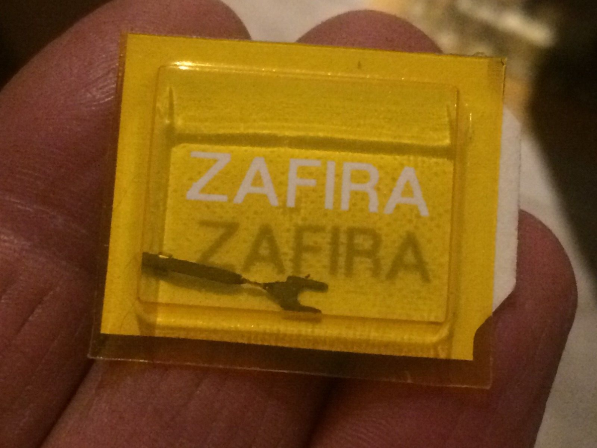 Saphir Hi-Fi Zafira 6563 – Ronette TO 284 – Neuf